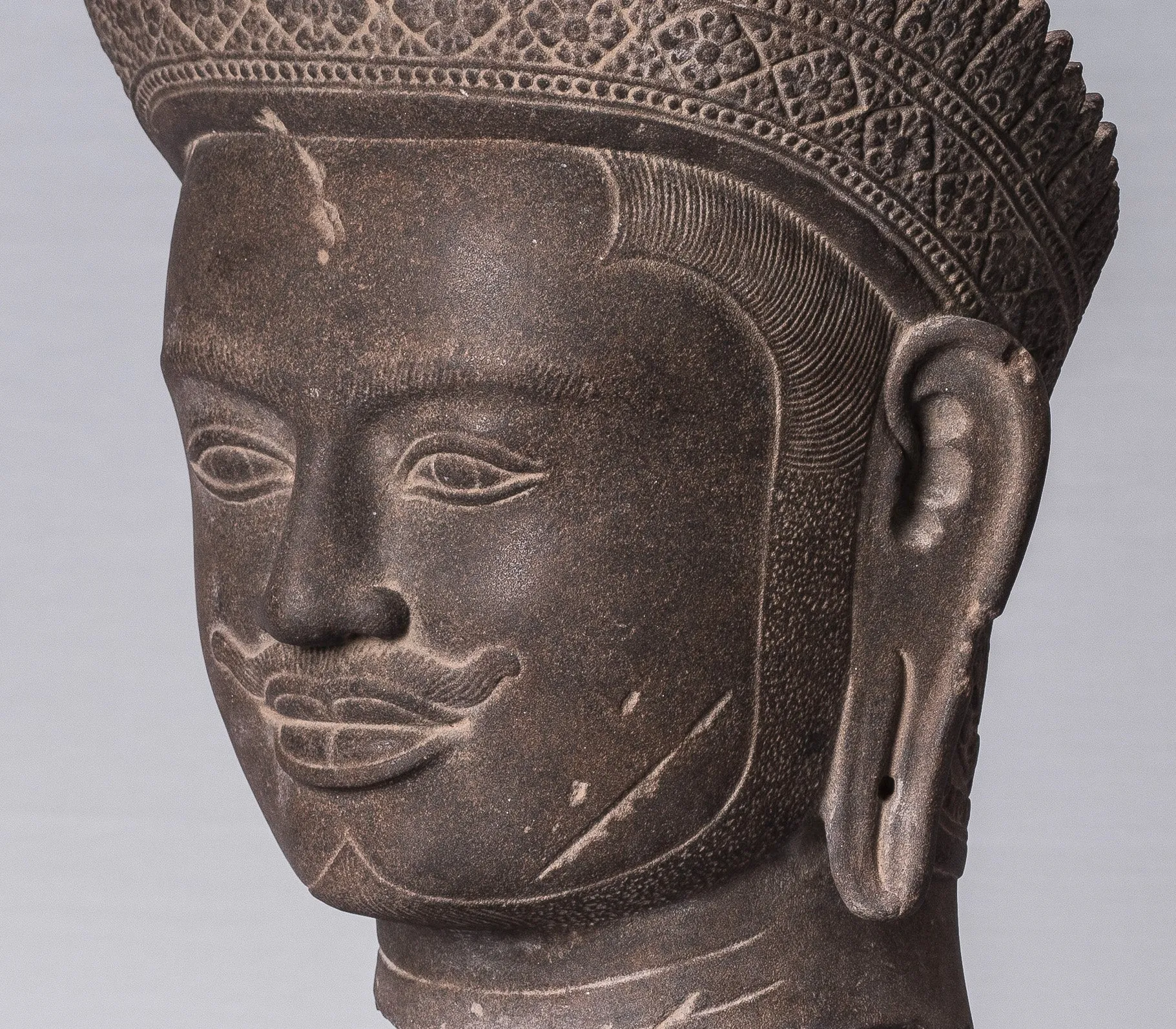 Vishnu Statue - Antique Banteay Srei Style Stone Mounted Khmer Vishnu Head - 56cm / 22"